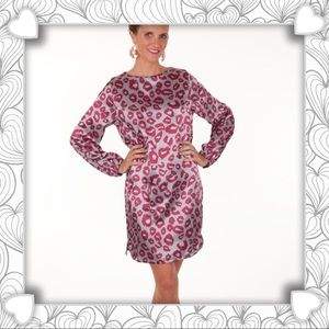 🌷🌷Gray & Crimson Leopard Print Dress w/CutOut